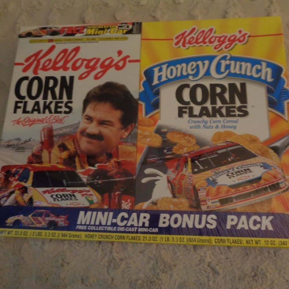 VINTAGE Terry LaBonte Corn Flakes Cereal Set